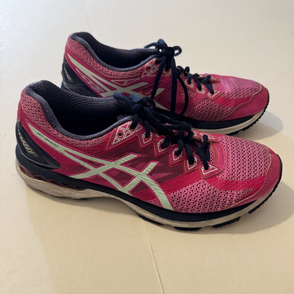 Asics GT 2000 Pink Running Shoes
